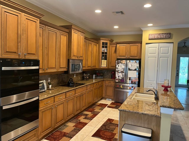 5 of 13 - 9386 Madewood Court, West Palm Beach, FL