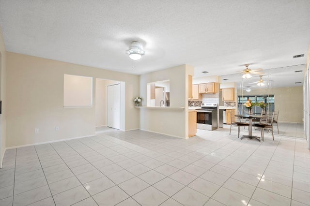 4 of 37 - 4081 Nw Cinnamon Tree Circle, Jensen Beach, FL