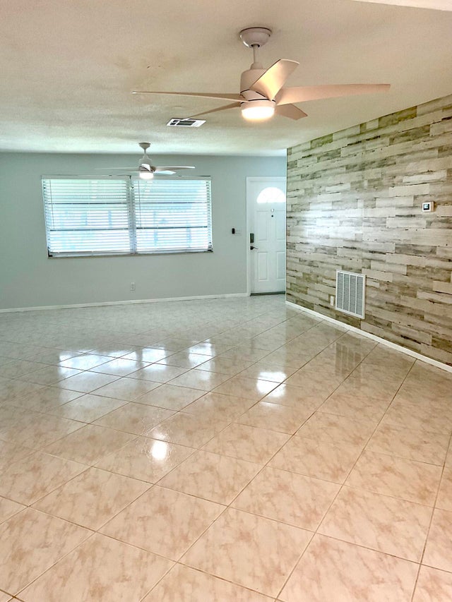 3 of 39 - 136 Nw 10th Court, Boynton Beach, FL