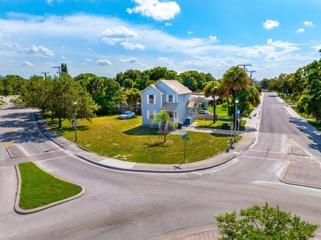1 of 18 - 901 Ohio Avenue, Fort Pierce, FL