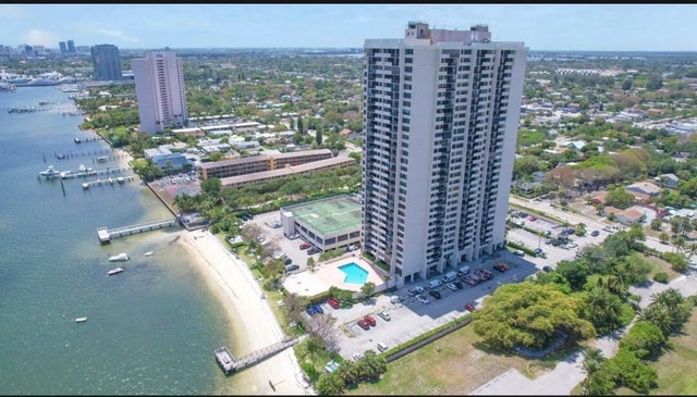 5 of 20 - 5600 N Flagler Drive #210, West Palm Beach, FL