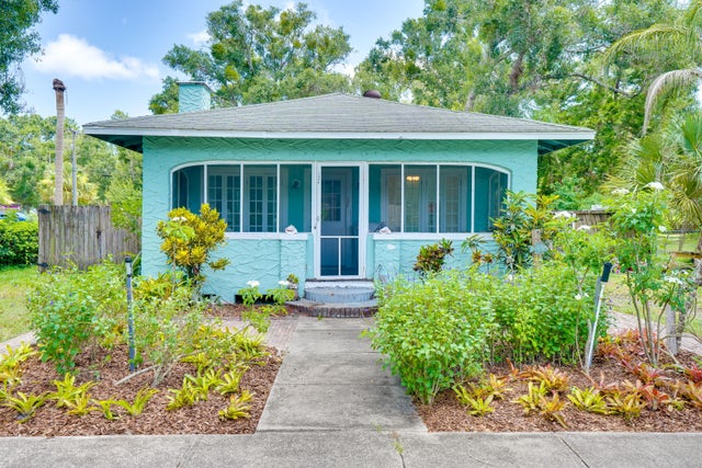 2 of 23 - 1954 42nd Avenue, Vero Beach, FL