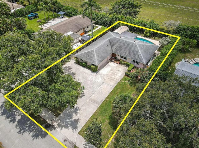 3 of 39 - 4692 Dolphin Drive, Lake Worth, FL
