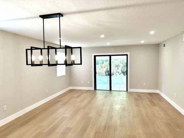5 of 19 - 6430 Pinyon Pine Court, Lake Worth, FL