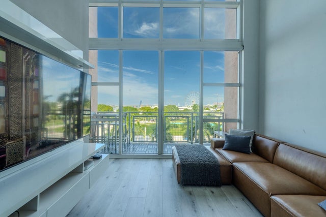 1 of 19 - 253 Ne 2nd Street #435, Miami, FL