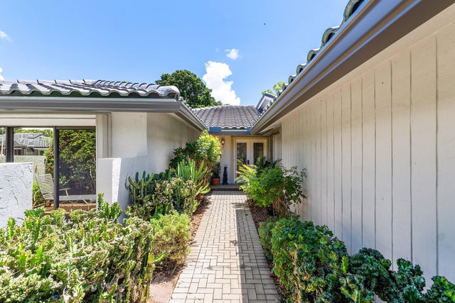 5 of 65 - 3 Glens Drive E, Boynton Beach, FL