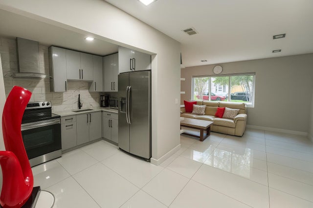 5 of 21 - 541 Aiken Road, Jacksonville, FL