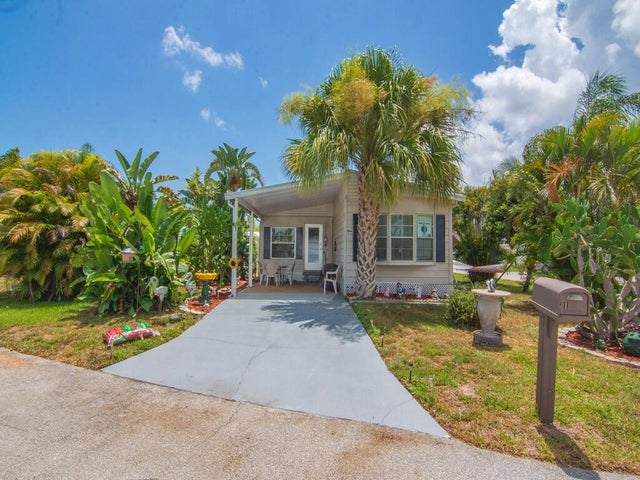 5 of 37 - 1 Castilla Lane, Port Saint Lucie, FL