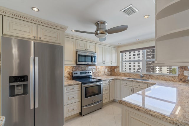 5 of 34 - 3300 S Ocean Boulevard #720-c, Highland Beach, FL