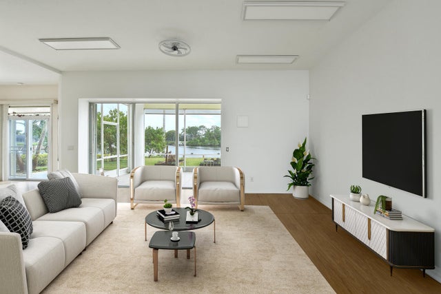 5 of 33 - 710 Se Essex Drive, Port Saint Lucie, FL