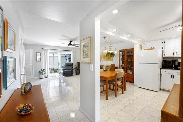 4 of 27 - 953 Se 10th Street #6b, Deerfield Beach, FL