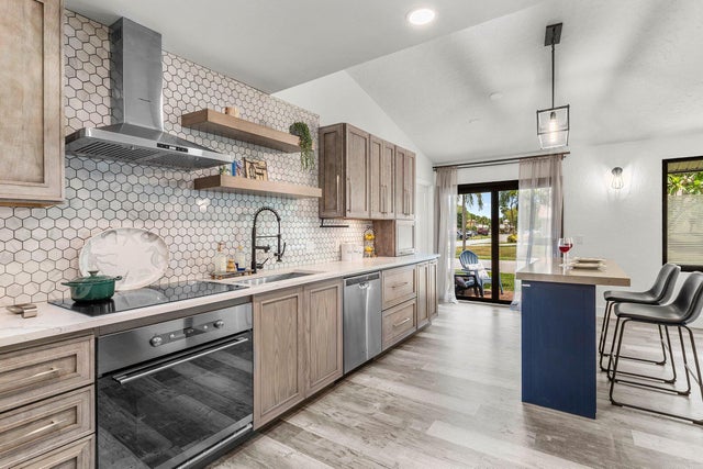 2 of 44 - 4104 Nw 2nd Lane, Delray Beach, FL
