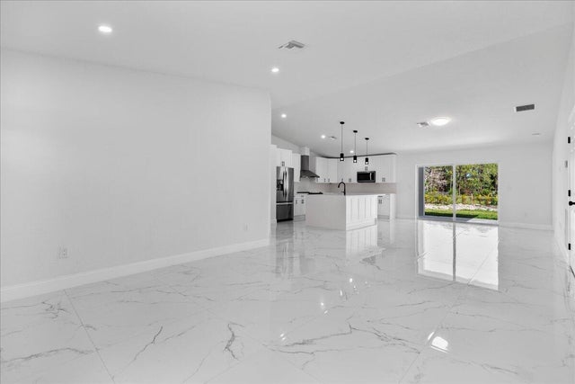 5 of 34 - 16705 83rd Place N, The Acreage, FL