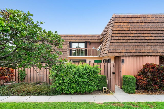 Photo of 9 Atrium Cir #a, Atlantis FL