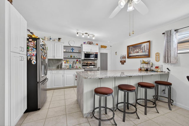 4 of 19 - 754 Hibiscus Drive, Royal Palm Beach, FL