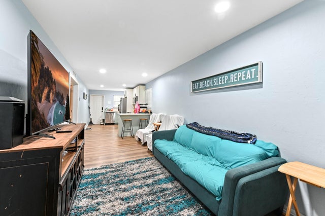 3 of 30 - 629 N F Street, Lake Worth Beach, FL