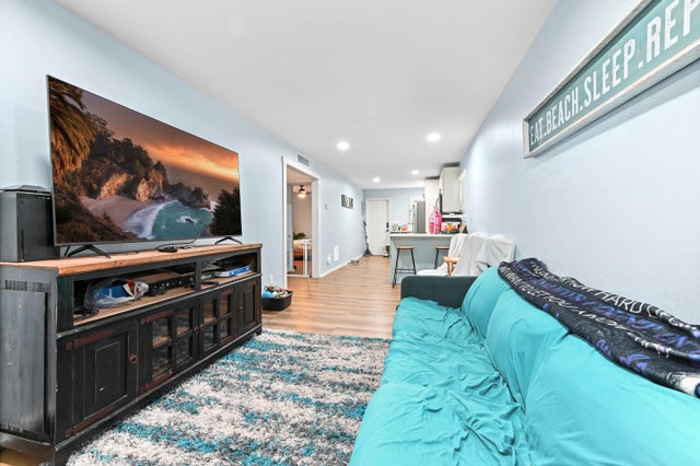 4 of 30 - 629 N F Street, Lake Worth Beach, FL