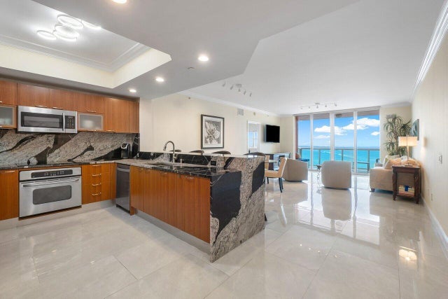 3 of 64 - 2650 Lake Shore Drive #2202, Riviera Beach, FL