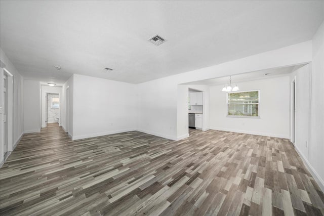 4 of 24 - 825 2nd Street, Vero Beach, FL
