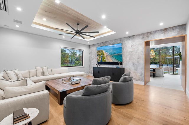 5 of 37 - 13411 Fox Croft Lane, Palm Beach Gardens, FL