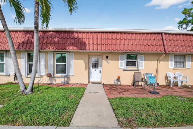 1 of 53 - 676 B Laconia Cr #b, Lake Worth, FL