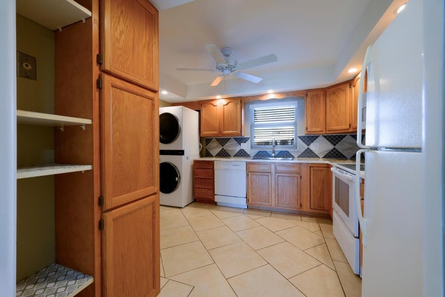 5 of 20 - 801 Lake Shore Drive #108, Lake Park, FL