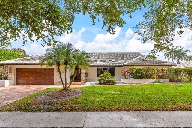 1 of 49 - 264 Deer Creek Woodlake Circle, Deerfield Beach, FL