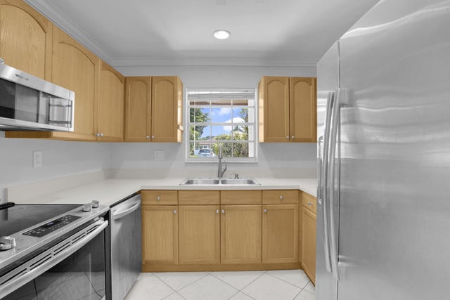 4 of 33 - 4775 Nw 3rd Court #d, Delray Beach, FL