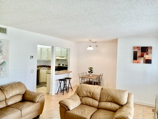 4 of 9 - 4955 Sable Pine Circle #a1, West Palm Beach, FL