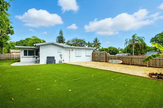 3 of 37 - 2898 Se 1st Place, Boynton Beach, FL