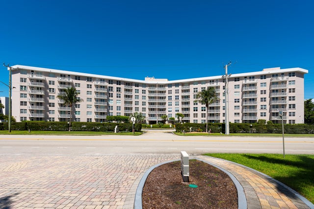 2 of 32 - 2851 S Ocean Boulevard #3p, Boca Raton, FL