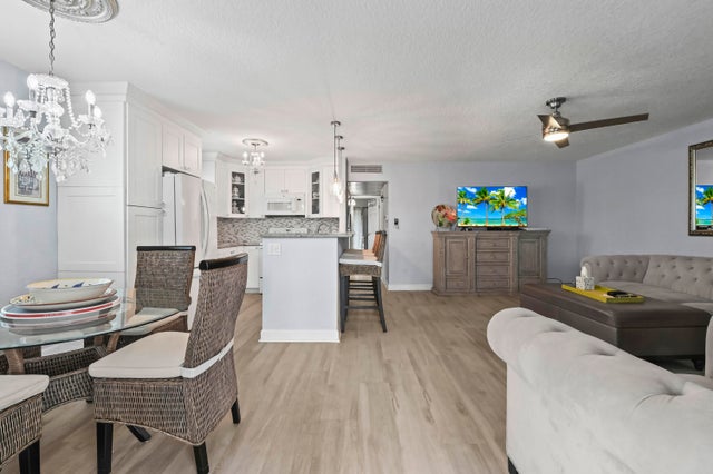 3 of 35 - 673 Brittany O, Delray Beach, FL