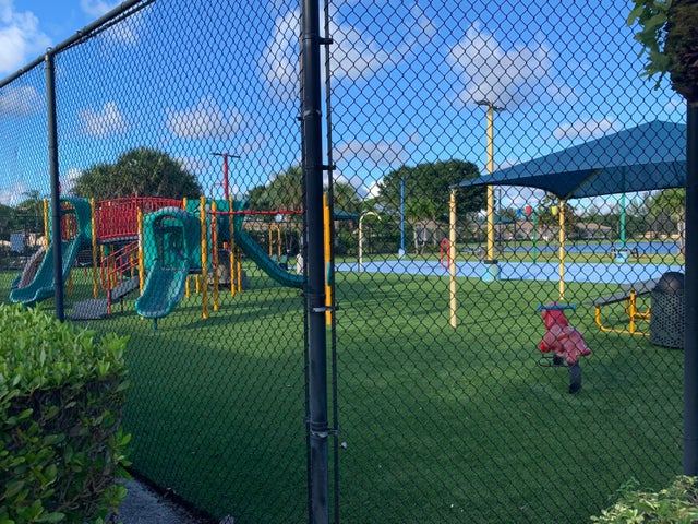 5 of 34 - 3256 Commodore Court, West Palm Beach, FL