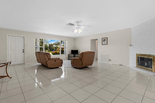 4 of 51 - 2720 Se 2nd Court, Pompano Beach, FL