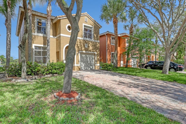 5 of 58 - 4411 Lake Lucerne Circle, West Palm Beach, FL