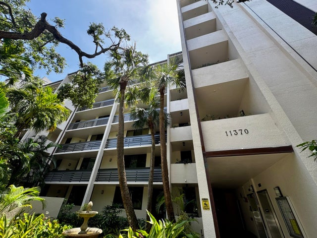 1 of 24 - 11370 Twelve Oaks Way #418, North Palm Beach, FL