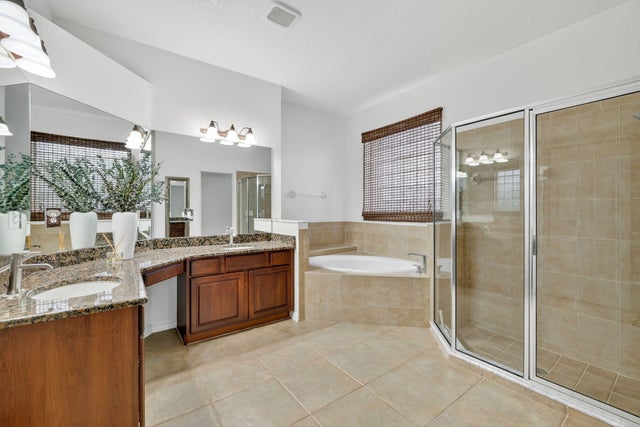4 of 92 - 546 Se Nome Drive, Port Saint Lucie, FL