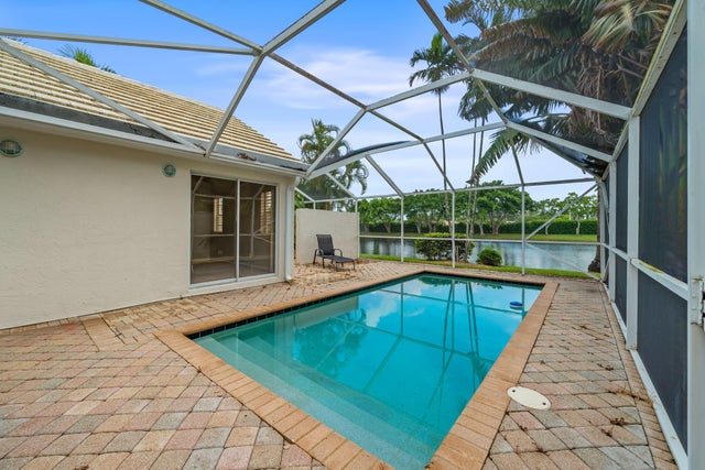 2 of 37 - 9190 Heathridge Drive, West Palm Beach, FL