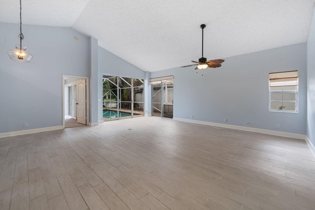 4 of 37 - 9190 Heathridge Drive, West Palm Beach, FL