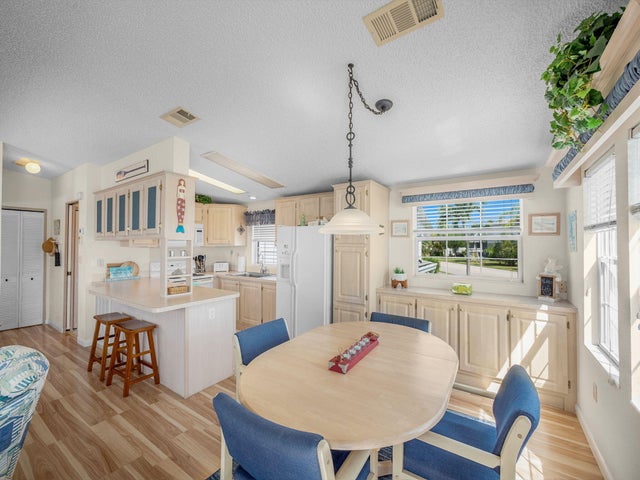 5 of 25 - 802 Nettles Boulevard, Jensen Beach, FL