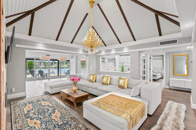 5 of 46 - 6106 Royal Poinciana Lane, Tamarac, FL