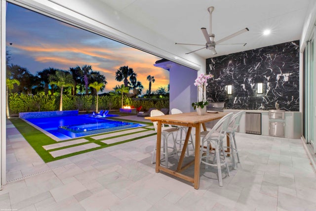 5 of 60 - 9372 Coral Isles Circle, Palm Beach Gardens, FL