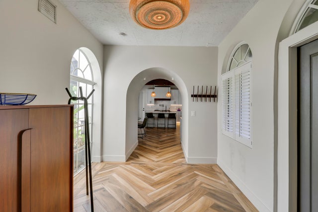 4 of 67 - 529 Biscayne Drive, West Palm Beach, FL
