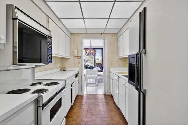 5 of 35 - 2275 S Ocean Boulevard #204n, Palm Beach, FL