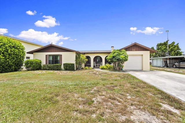 1 of 35 - 5216 Se Orange Street, Stuart, FL