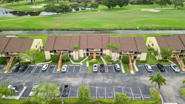 2 of 24 - 4698 Lucerne Lakes Boulevard E #202, Lake Worth, FL