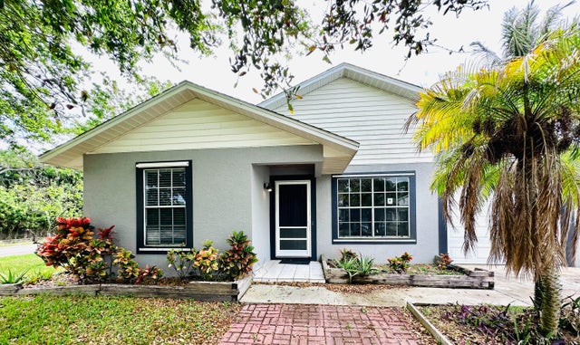 1 of 34 - 5360 Se Dell Street, Stuart, FL