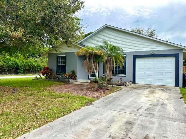 4 of 34 - 5360 Se Dell Street, Stuart, FL