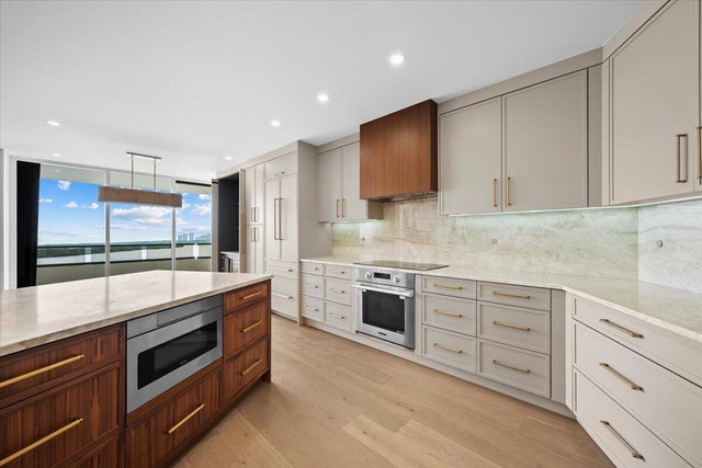 5 of 58 - 100 Lakeshore Drive #1757, North Palm Beach, FL