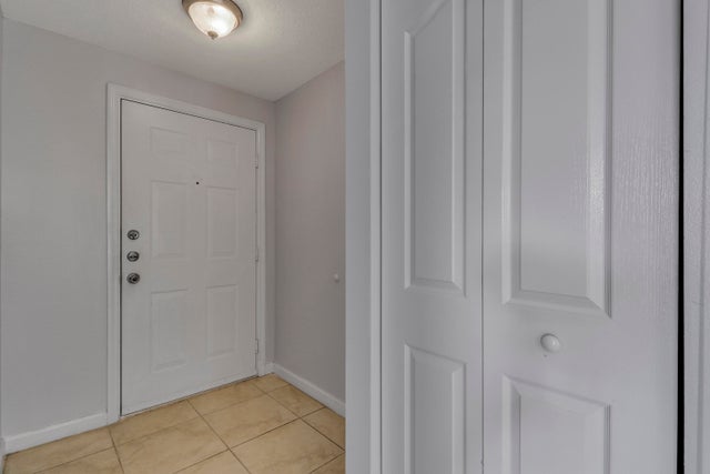 5 of 42 - 4302 Myrtlewood Circle E, Palm Beach Gardens, FL